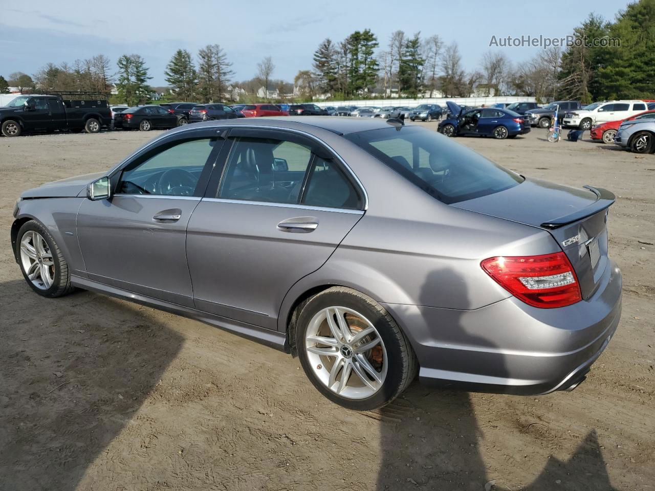 2012 Mercedes-benz C 250 Серебряный vin: WDDGF4HB8CR231101