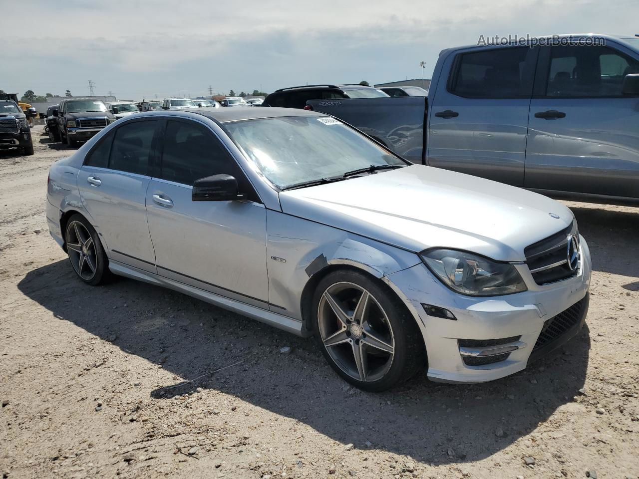 2012 Mercedes-benz C 250 Серебряный vin: WDDGF4HBXCR217037