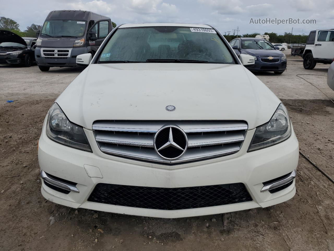 2012 Mercedes-benz C 300 4matic White vin: WDDGF8BB0CR213305