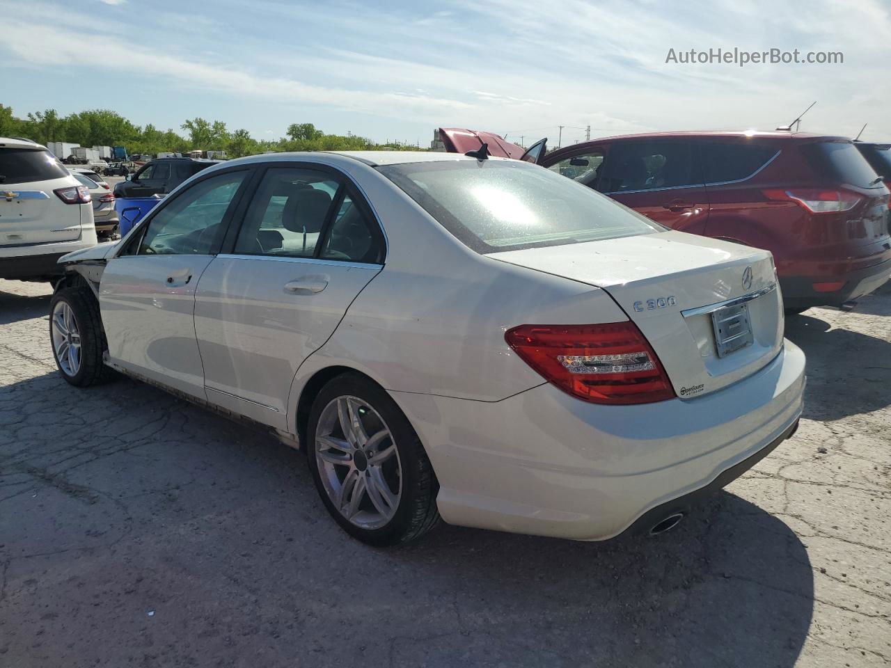 2012 Mercedes-benz C 300 4matic Белый vin: WDDGF8BB1CR225642