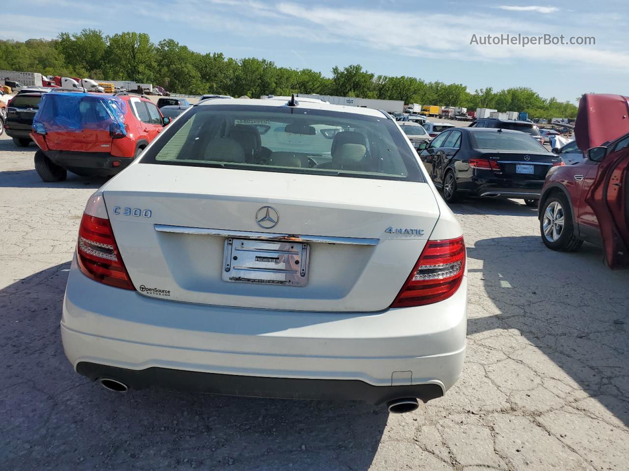 2012 Mercedes-benz C 300 4matic White vin: WDDGF8BB1CR225642