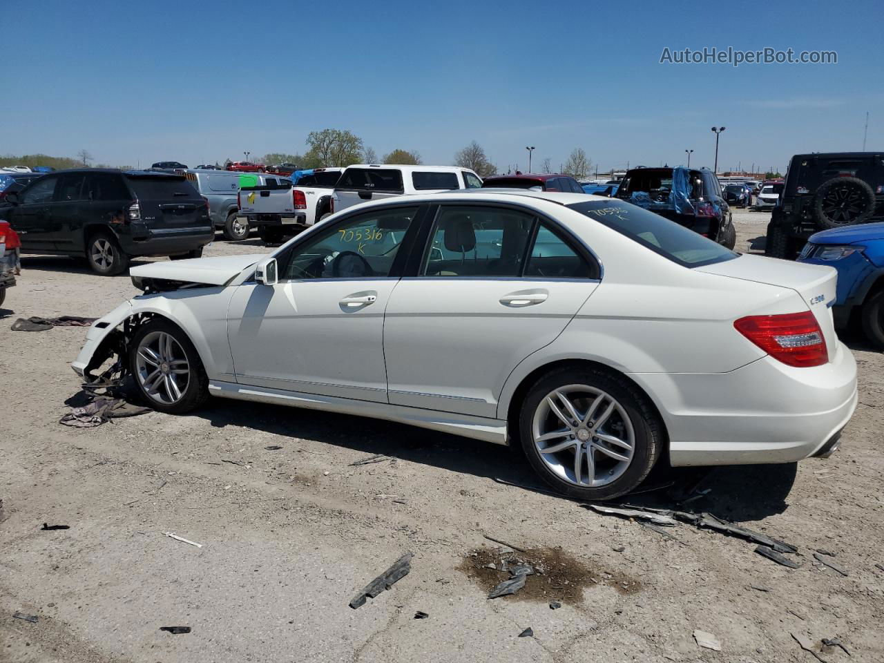 2012 Mercedes-benz C 300 4matic White vin: WDDGF8BB2CA705316