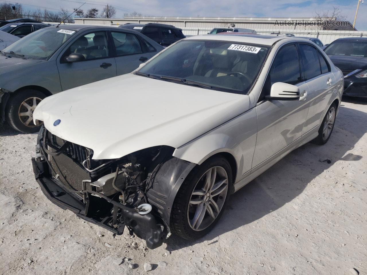 2012 Mercedes-benz C 300 4matic White vin: WDDGF8BB2CR205867