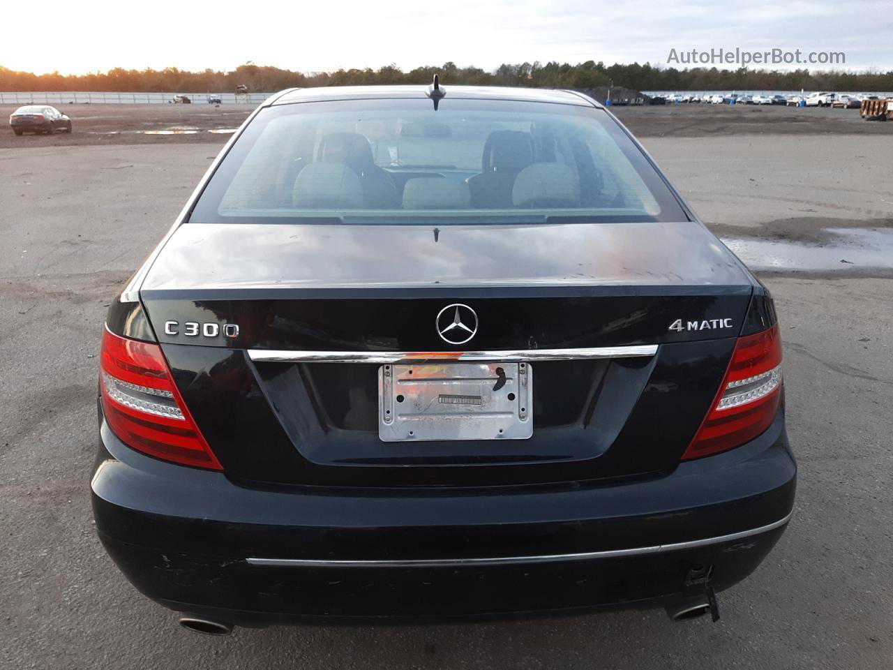 2012 Mercedes-benz C 300 4matic Black vin: WDDGF8BB2CR215038