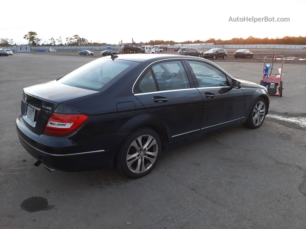 2012 Mercedes-benz C 300 4matic Black vin: WDDGF8BB2CR215038