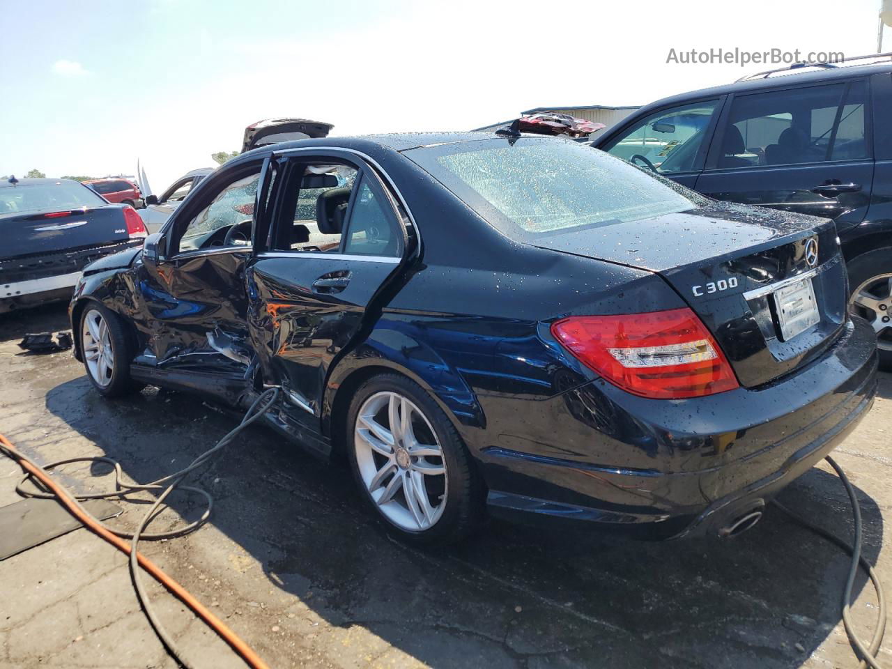 2012 Mercedes-benz C 300 4matic Черный vin: WDDGF8BB3CR207076