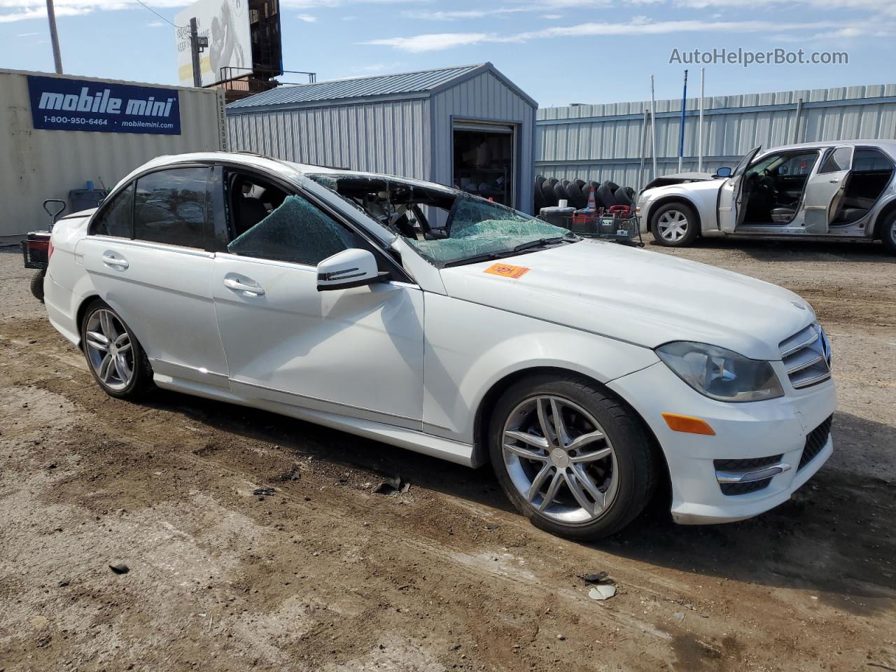 2012 Mercedes-benz C 300 4matic White vin: WDDGF8BB4CR226526