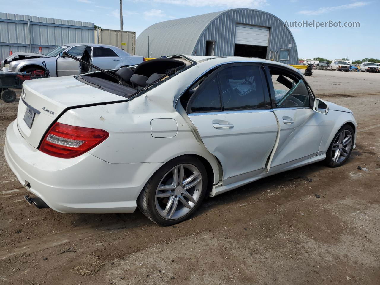 2012 Mercedes-benz C 300 4matic White vin: WDDGF8BB4CR226526