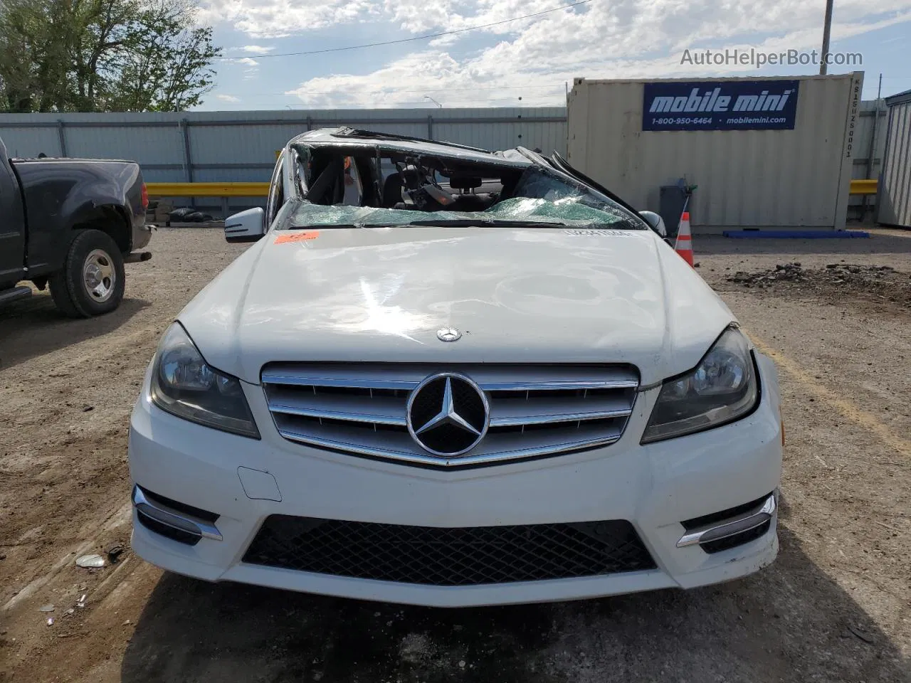 2012 Mercedes-benz C 300 4matic White vin: WDDGF8BB4CR226526