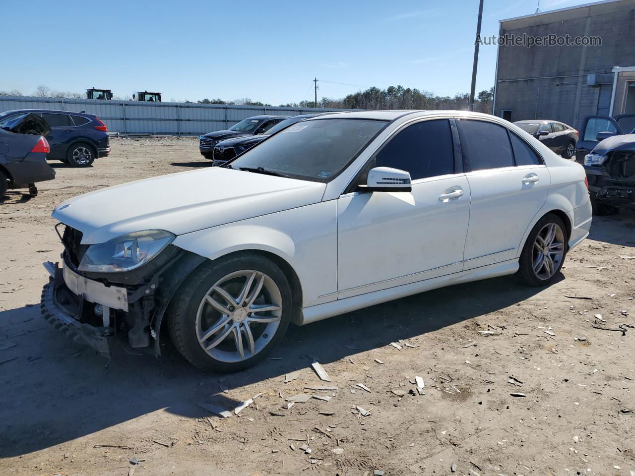 2012 Mercedes-benz C 300 4matic White vin: WDDGF8BB4CR228468