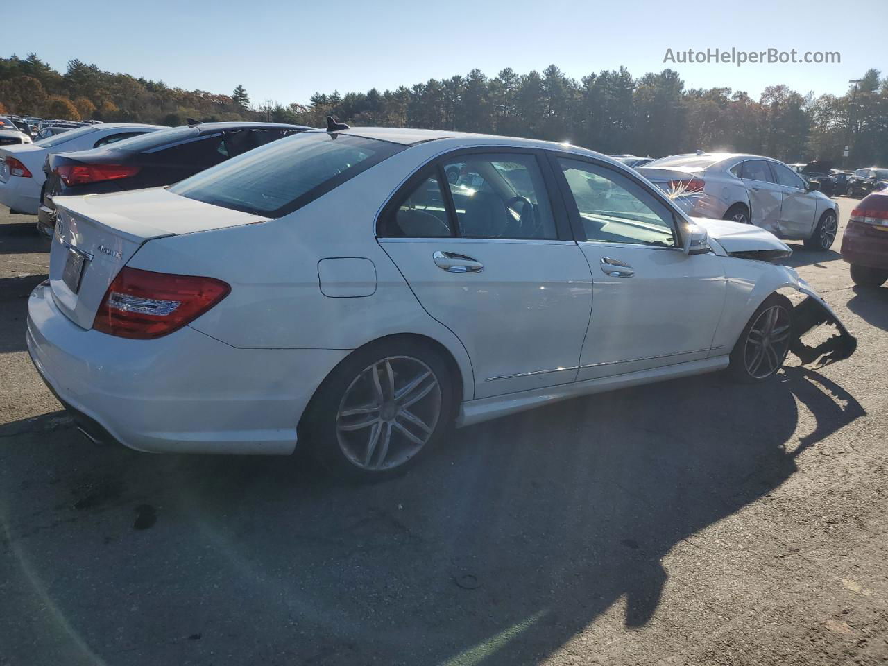 2012 Mercedes-benz C 300 4matic White vin: WDDGF8BB6CA711202