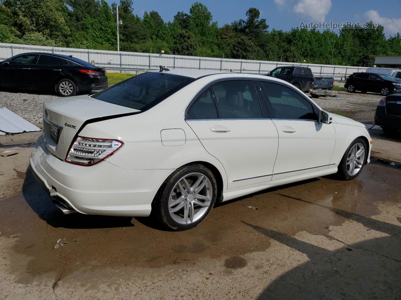 2012 Mercedes-benz C 300 4matic White vin: WDDGF8BB6CF911970