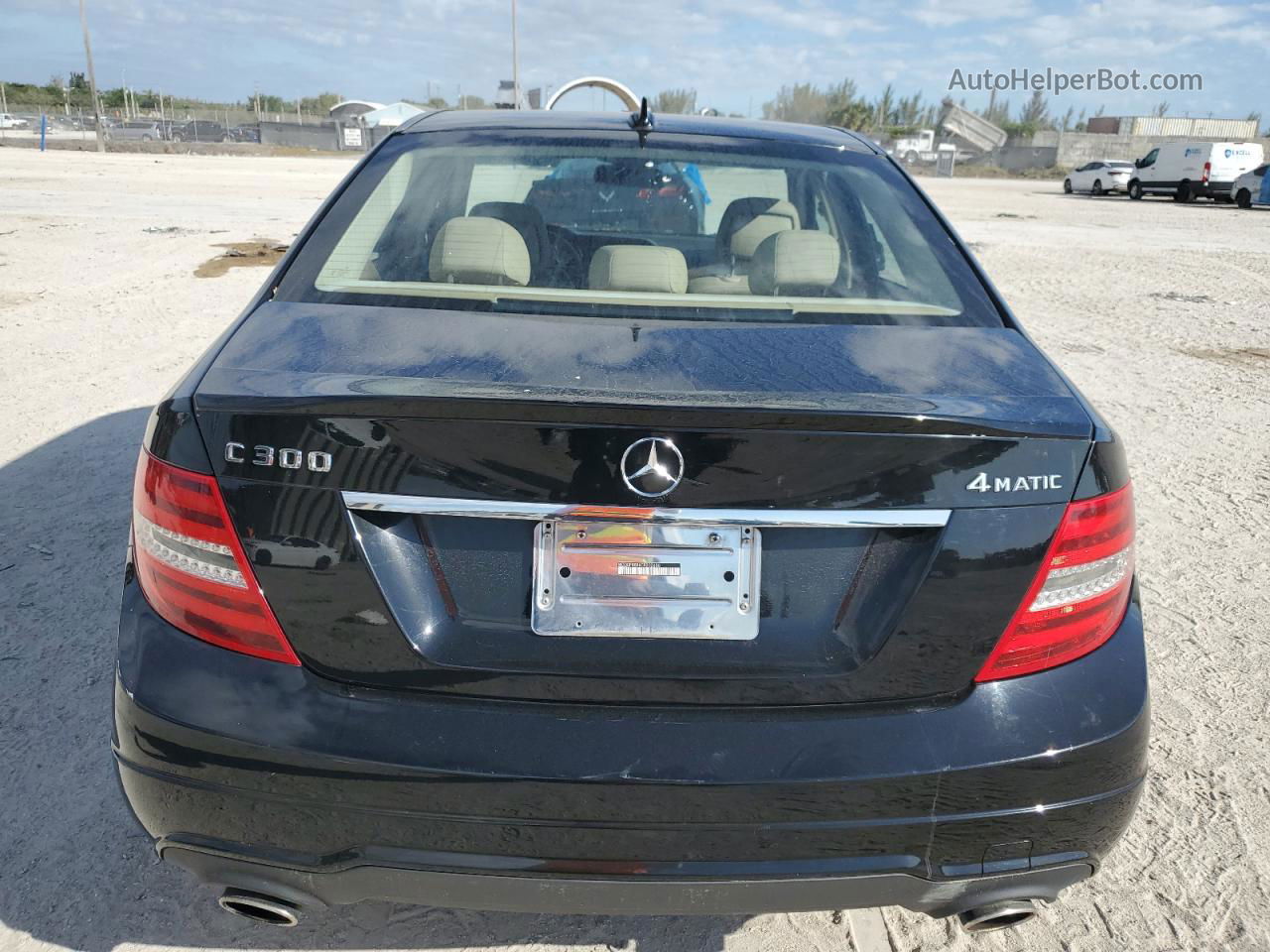 2012 Mercedes-benz C 300 4matic Black vin: WDDGF8BB6CR202650