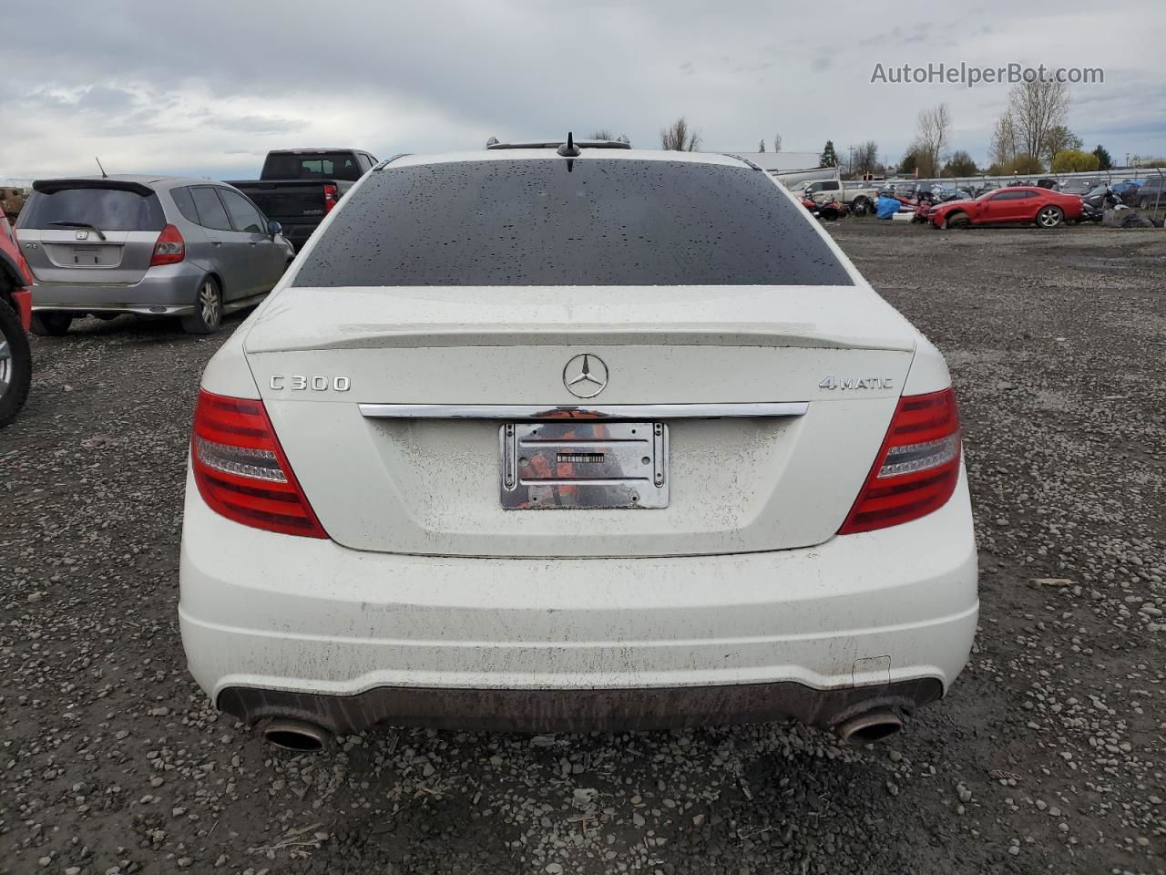 2012 Mercedes-benz C 300 4matic White vin: WDDGF8BB6CR204785