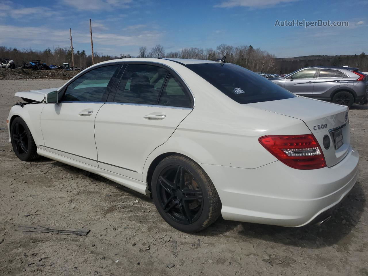 2012 Mercedes-benz C 300 4matic Белый vin: WDDGF8BB7CF911458