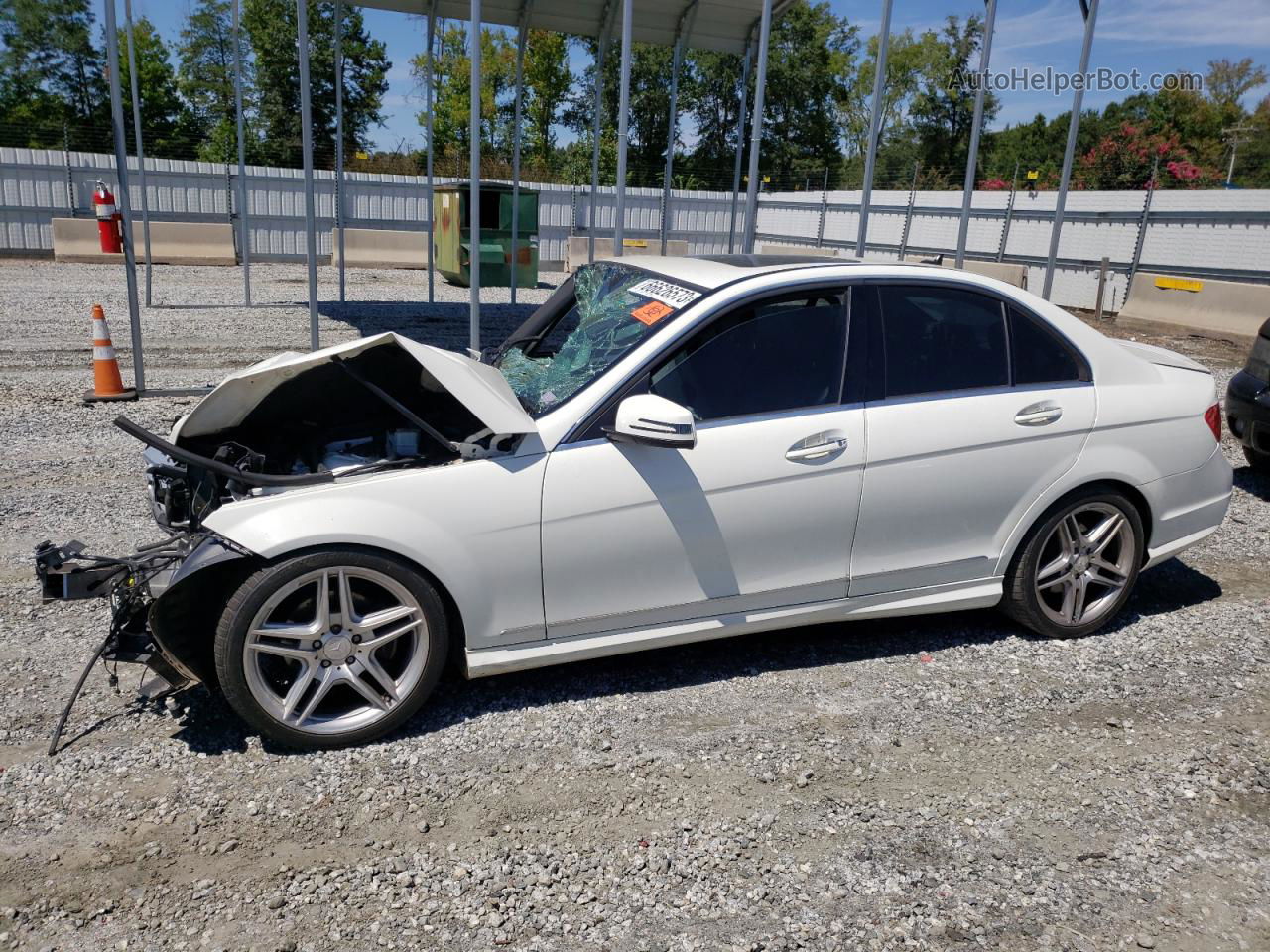 2012 Mercedes-benz C 300 4matic White vin: WDDGF8BB7CR226410