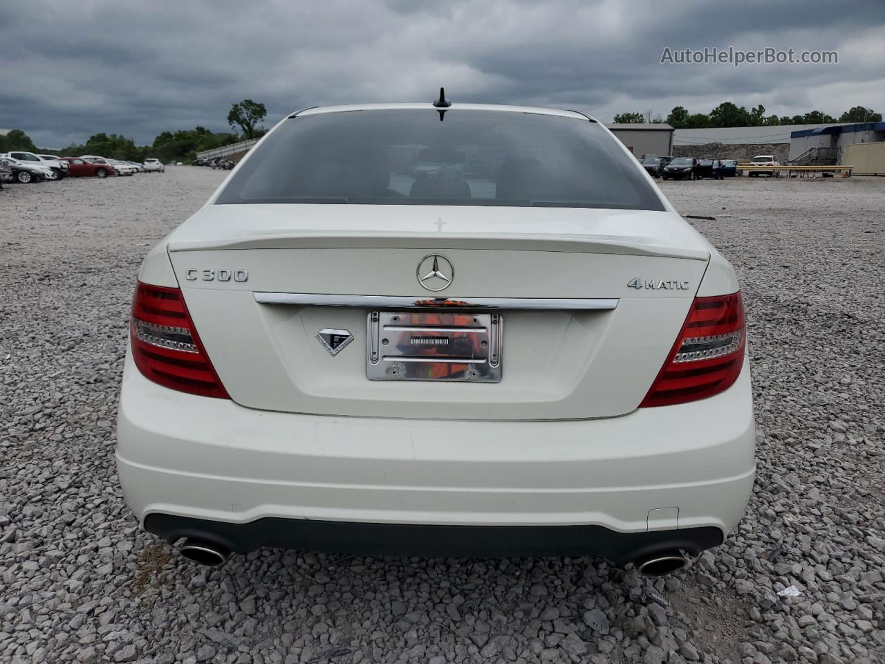 2012 Mercedes-benz C 300 4matic White vin: WDDGF8BB8CA699120