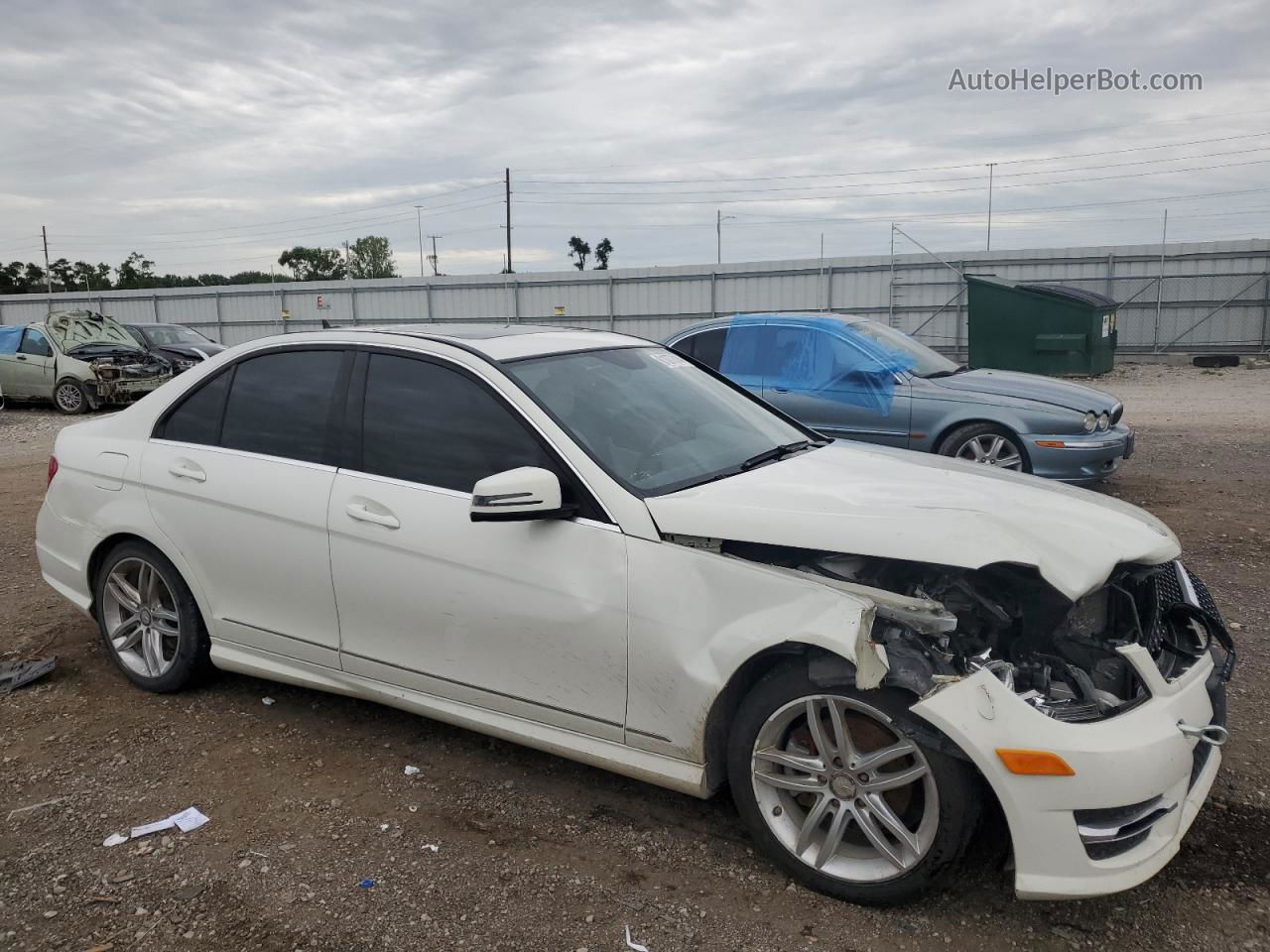 2012 Mercedes-benz C 300 4matic White vin: WDDGF8BB8CA712755