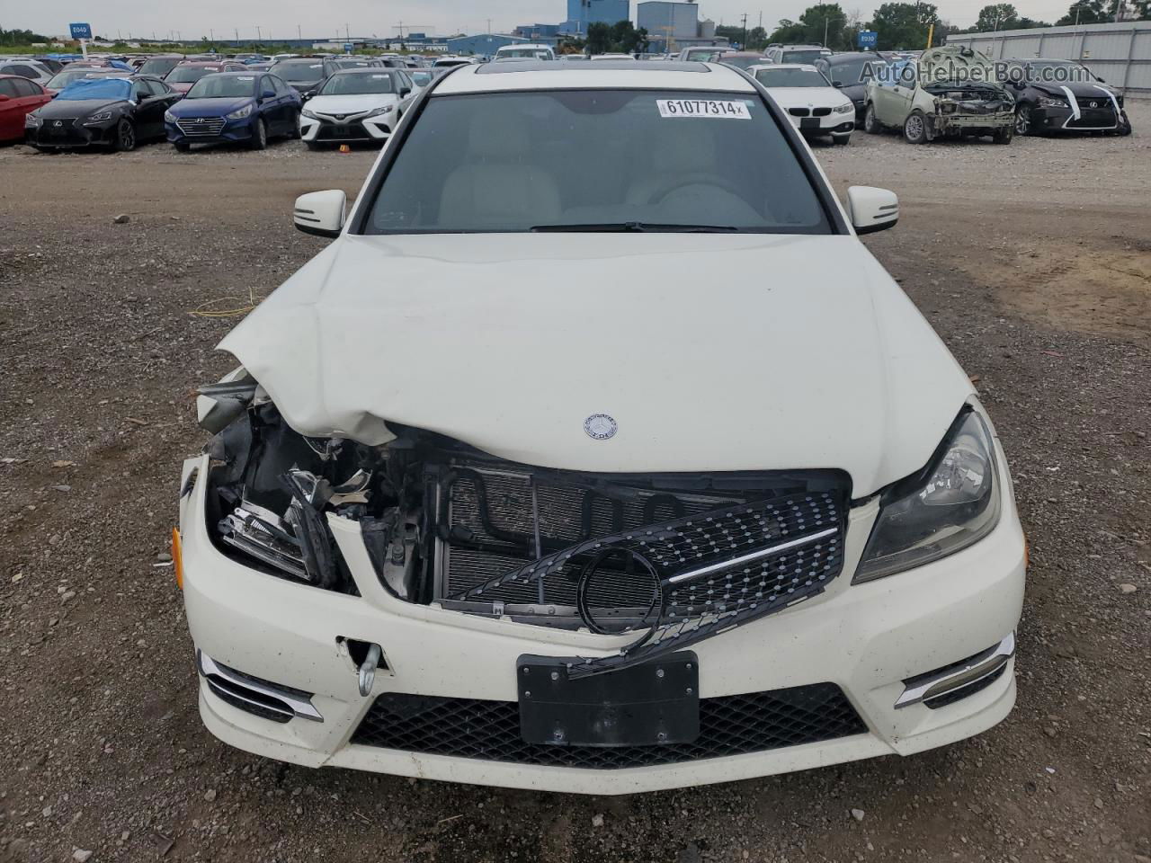 2012 Mercedes-benz C 300 4matic White vin: WDDGF8BB8CA712755