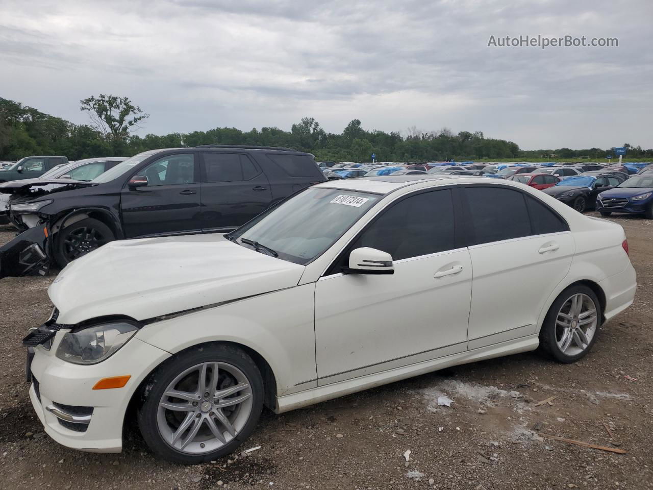 2012 Mercedes-benz C 300 4matic White vin: WDDGF8BB8CA712755