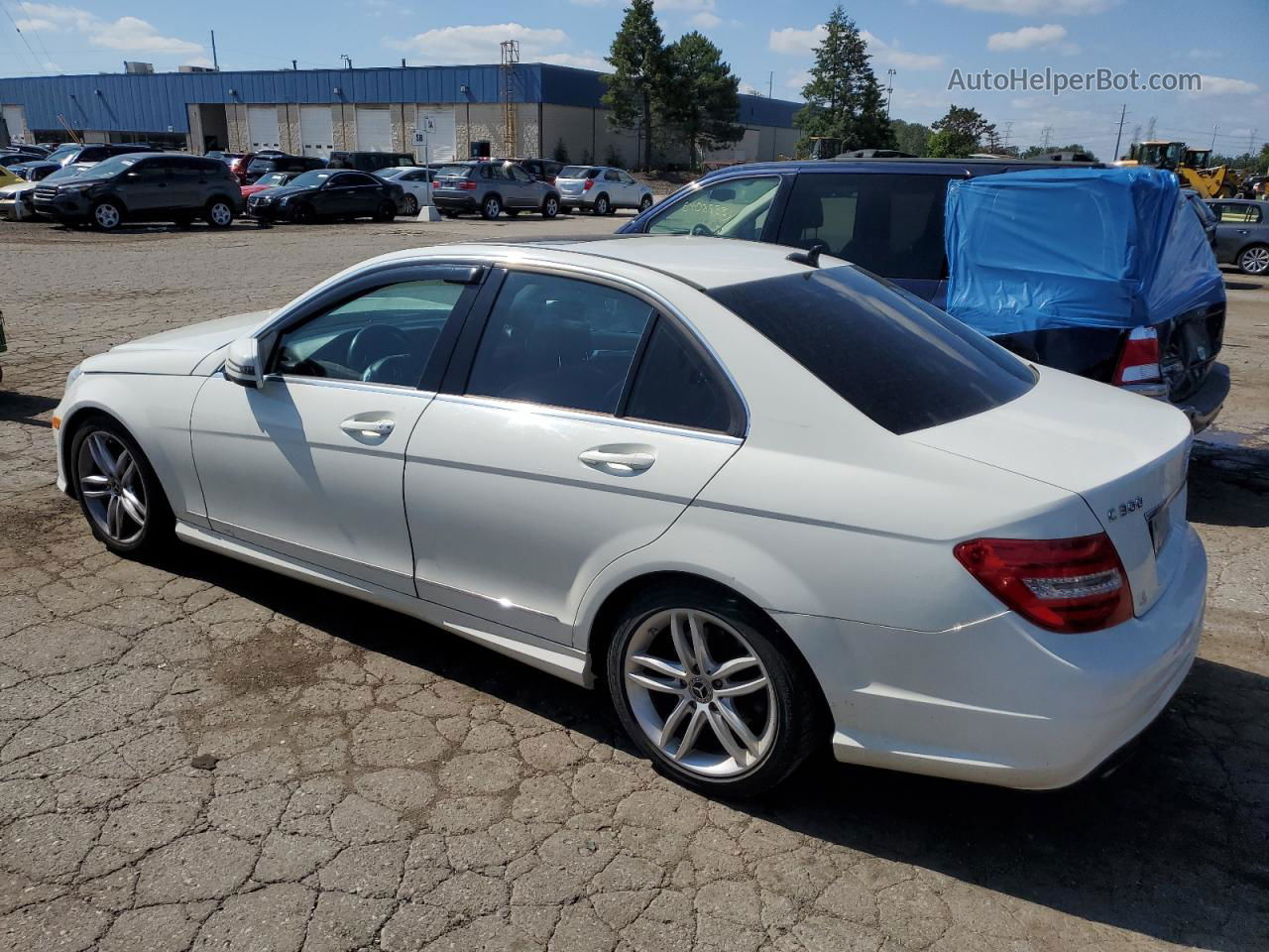 2012 Mercedes-benz C 300 4matic White vin: WDDGF8BB8CR205422