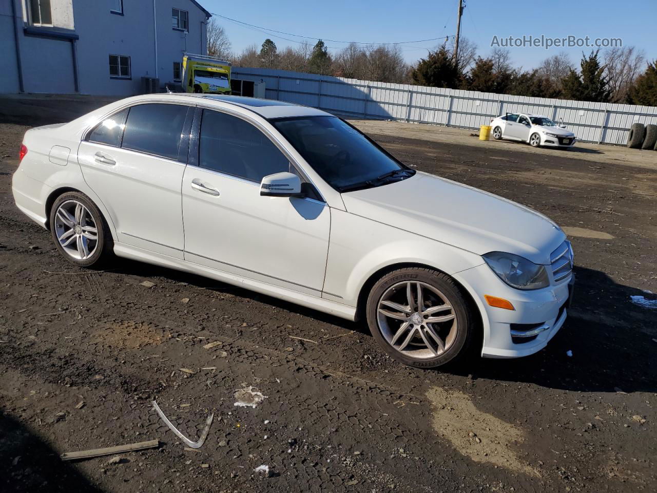 2012 Mercedes-benz C 300 4matic White vin: WDDGF8BB8CR226187