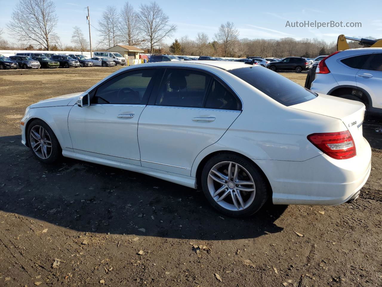 2012 Mercedes-benz C 300 4matic Белый vin: WDDGF8BB8CR226187