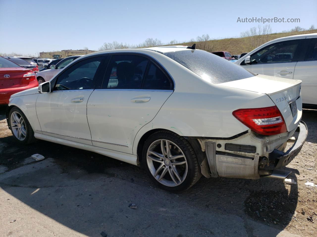 2012 Mercedes-benz C 300 4matic Белый vin: WDDGF8BB9CA600255