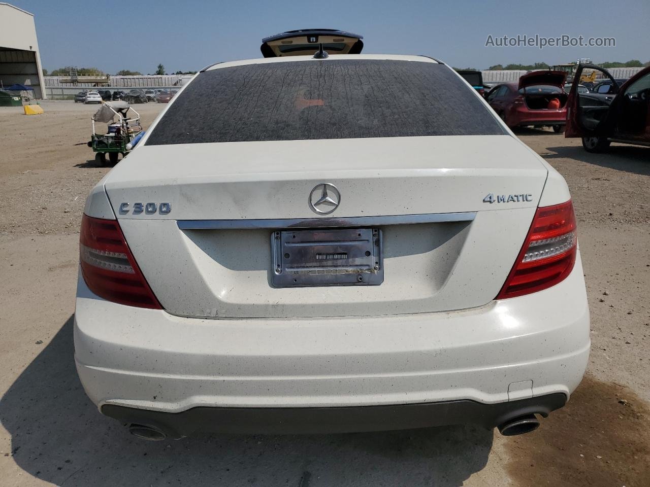 2012 Mercedes-benz C 300 4matic White vin: WDDGF8BB9CR237425