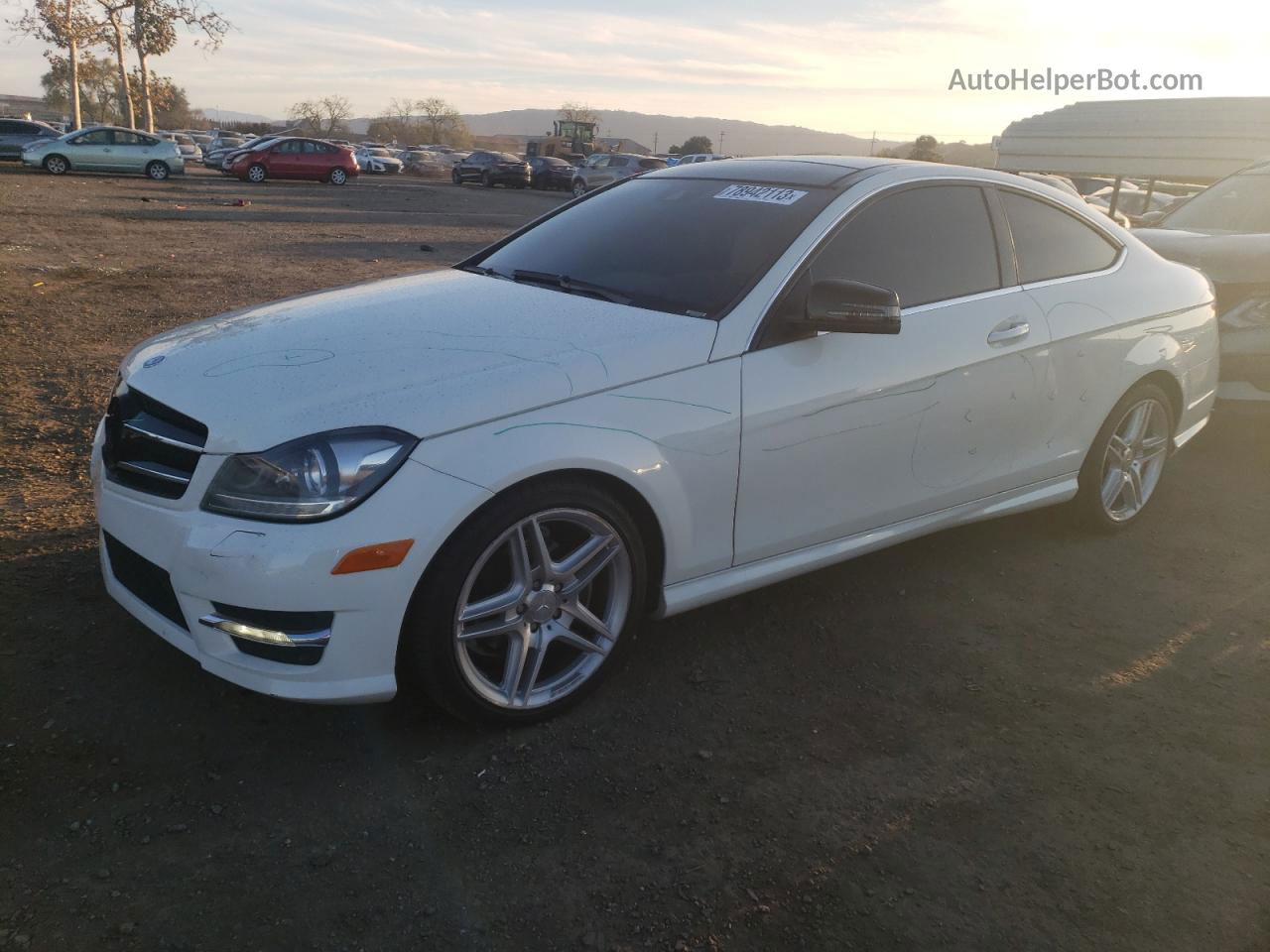 2012 Mercedes-benz C 250 White vin: WDDGJ4HB0CF752409