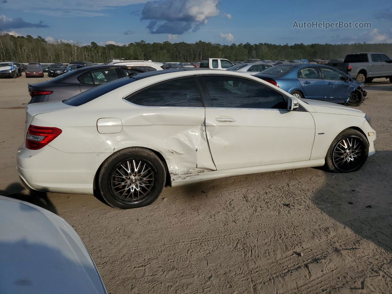 2012 Mercedes-benz C 250 White vin: WDDGJ4HB1CF747493