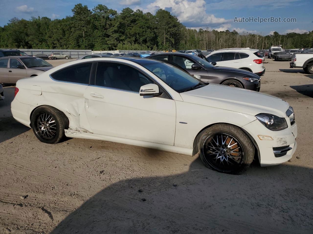 2012 Mercedes-benz C 250 White vin: WDDGJ4HB1CF747493