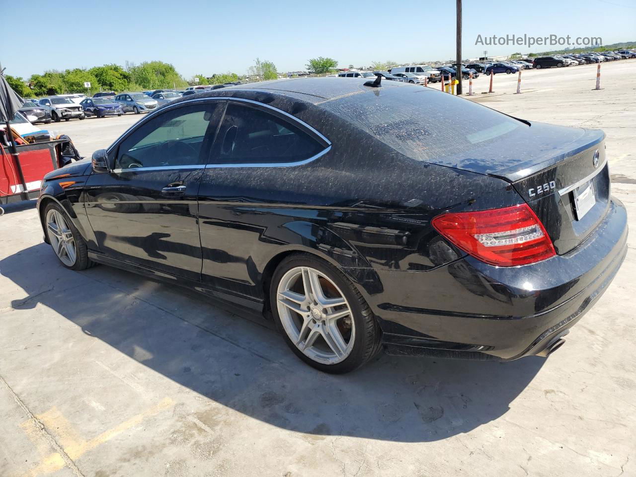 2015 Mercedes-benz C 250 Черный vin: WDDGJ4HB3FG383074