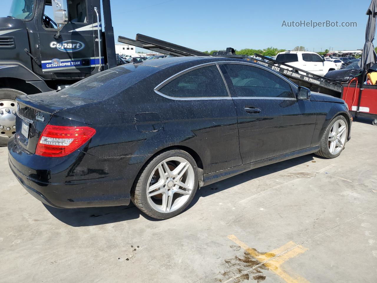 2015 Mercedes-benz C 250 Черный vin: WDDGJ4HB3FG383074