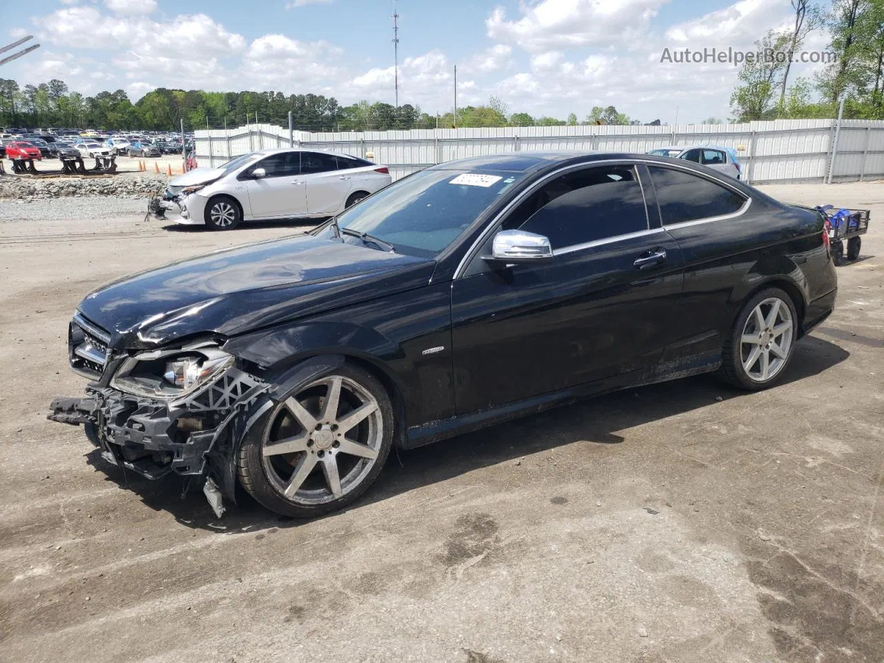 2012 Mercedes-benz C 250 Черный vin: WDDGJ4HB4CF798986