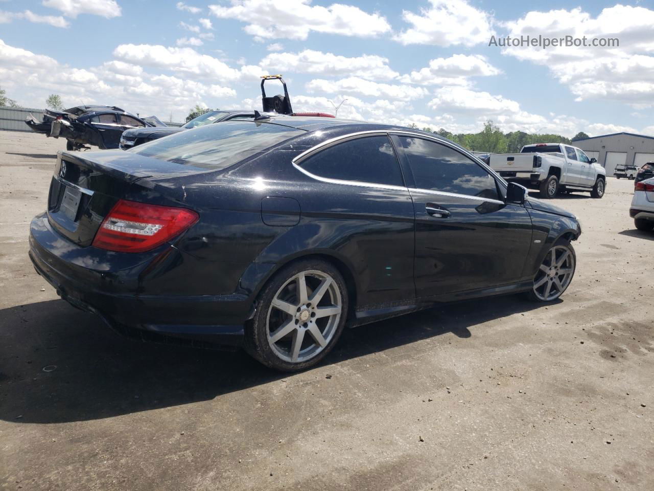 2012 Mercedes-benz C 250 Черный vin: WDDGJ4HB4CF798986