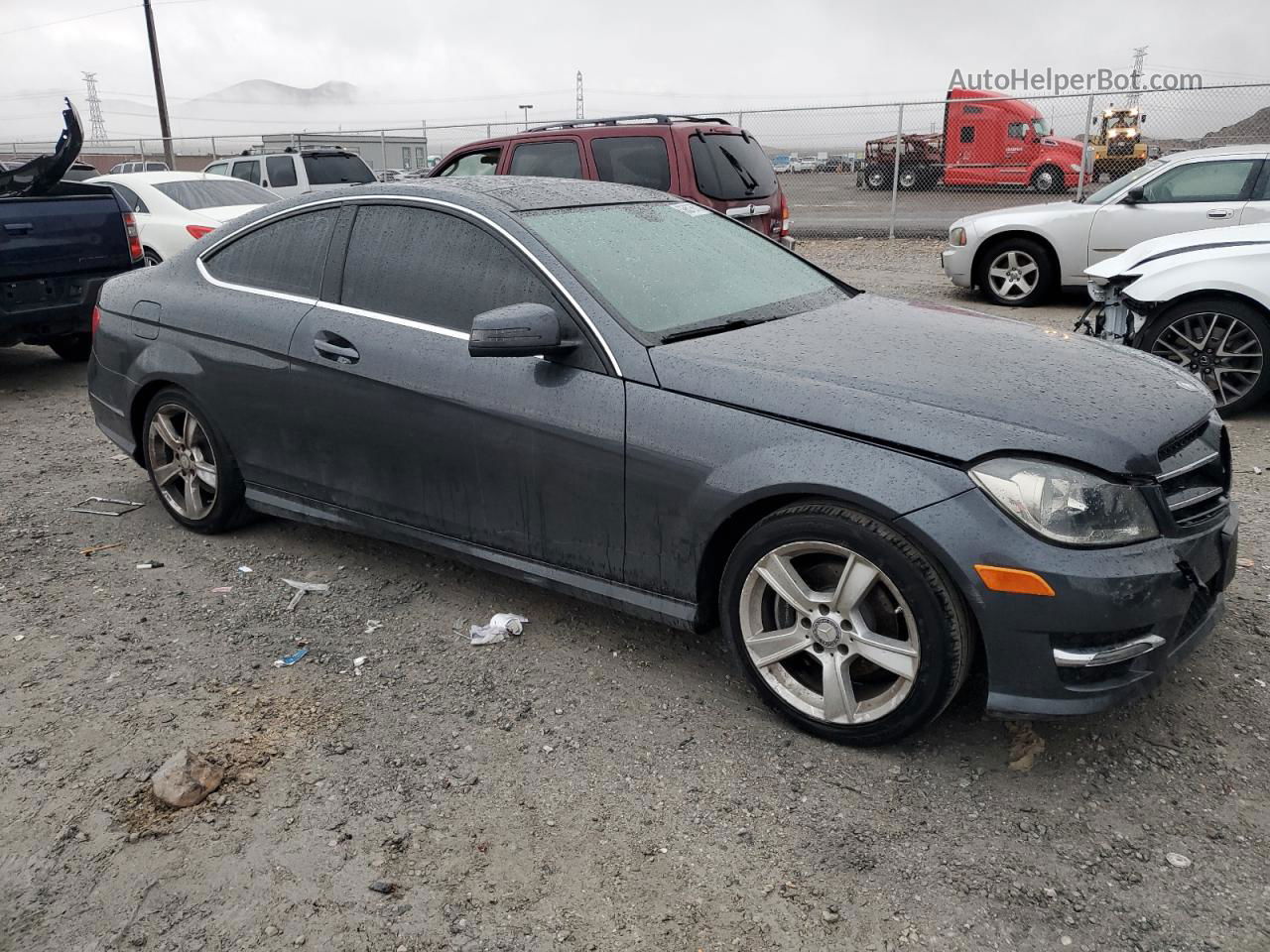 2015 Mercedes-benz C 250 Серый vin: WDDGJ4HB4FG417913