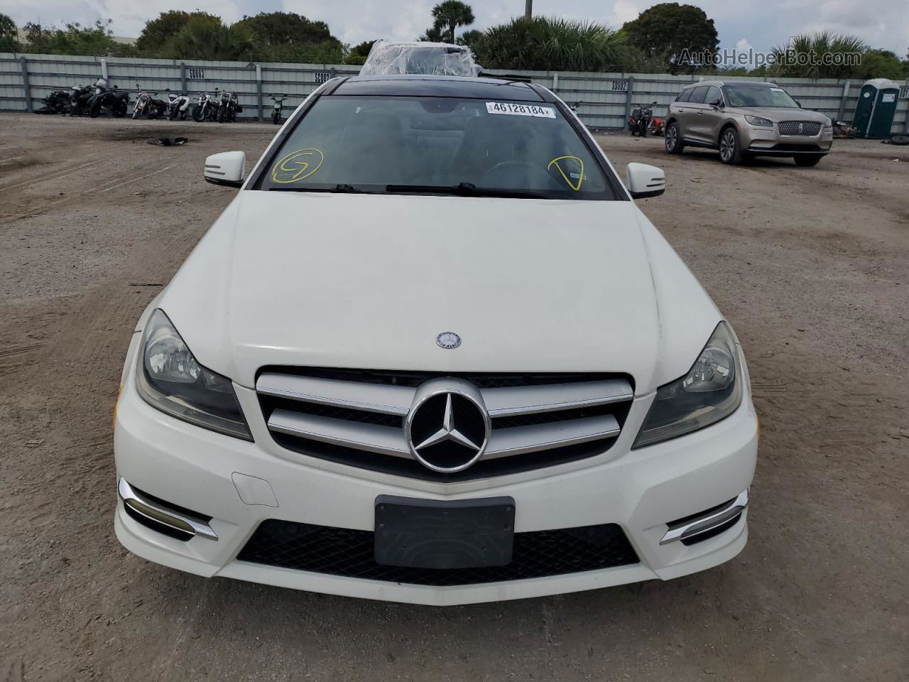 2012 Mercedes-benz C 250 White vin: WDDGJ4HB6CF744041