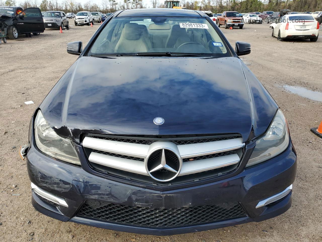 2012 Mercedes-benz C 250 Синий vin: WDDGJ4HB8CF742694