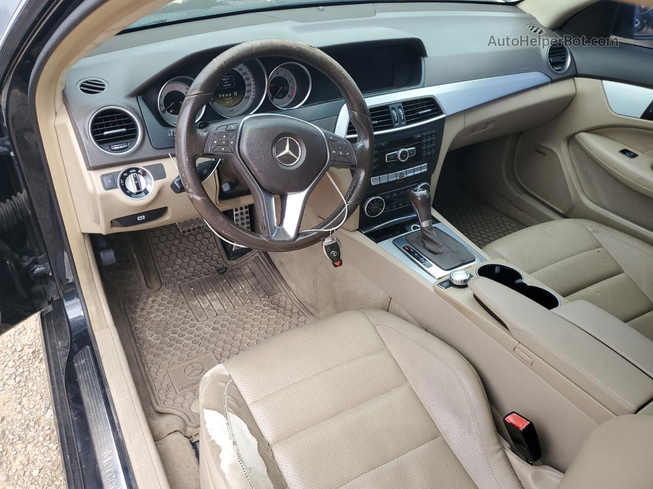 2012 Mercedes-benz C 250 Черный vin: WDDGJ4HB9CF783612