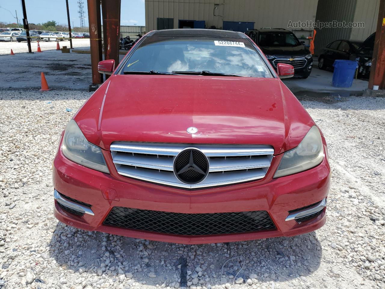 2012 Mercedes-benz C 250 Red vin: WDDGJ4HB9CF815135