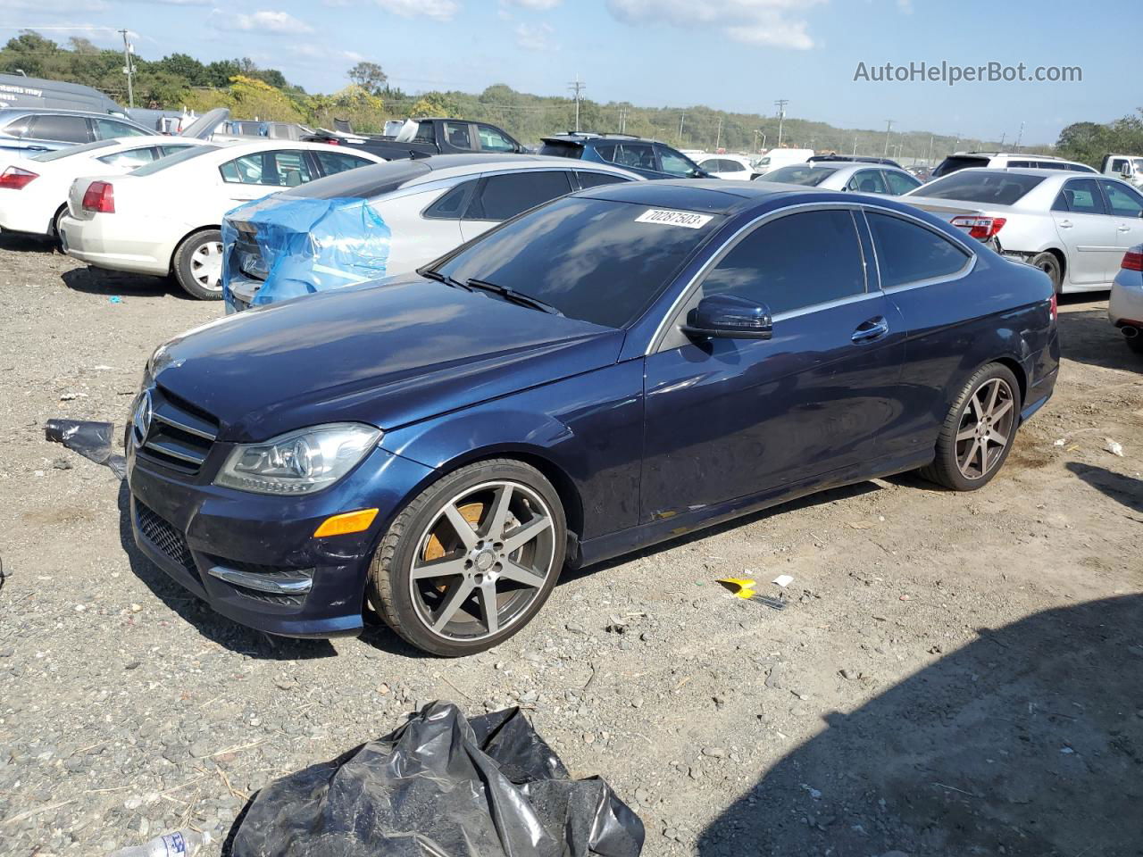 2015 Mercedes-benz C 250 Blue vin: WDDGJ4HB9FG383676