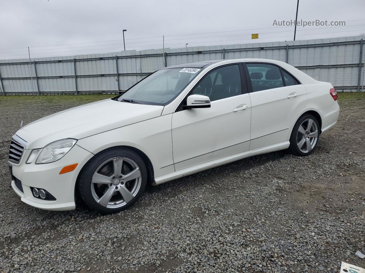 2010 Mercedes-benz E 350 White vin: WDDHF5GB0AA251740