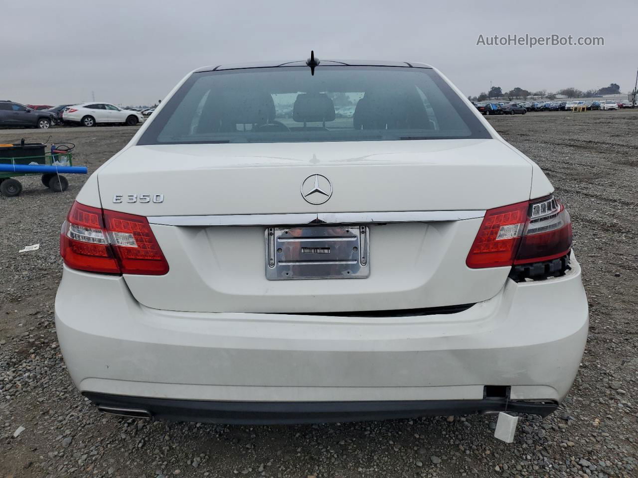 2010 Mercedes-benz E 350 White vin: WDDHF5GB0AA251740