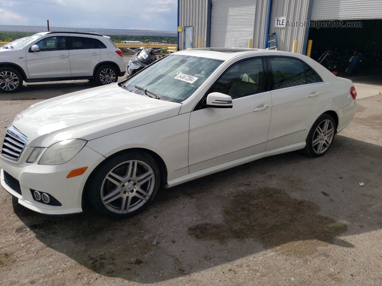 2010 Mercedes-benz E 350 White vin: WDDHF5GB2AA024551