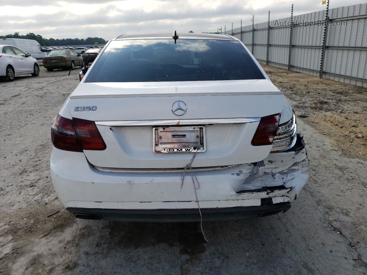 2010 Mercedes-benz E 350 White vin: WDDHF5GB4AA104420