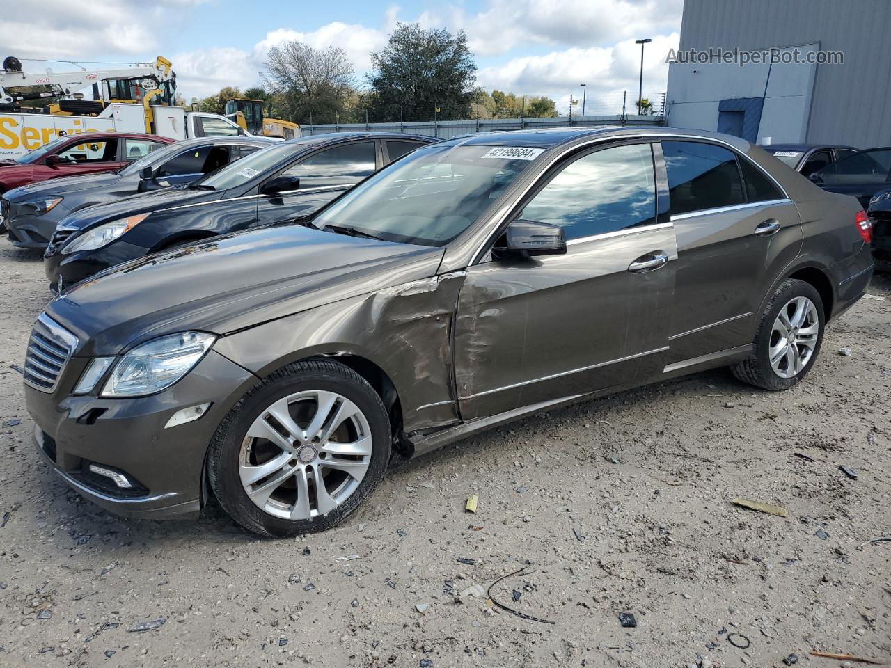 2010 Mercedes-benz E 350 Желто-коричневый vin: WDDHF5GB9AA177184