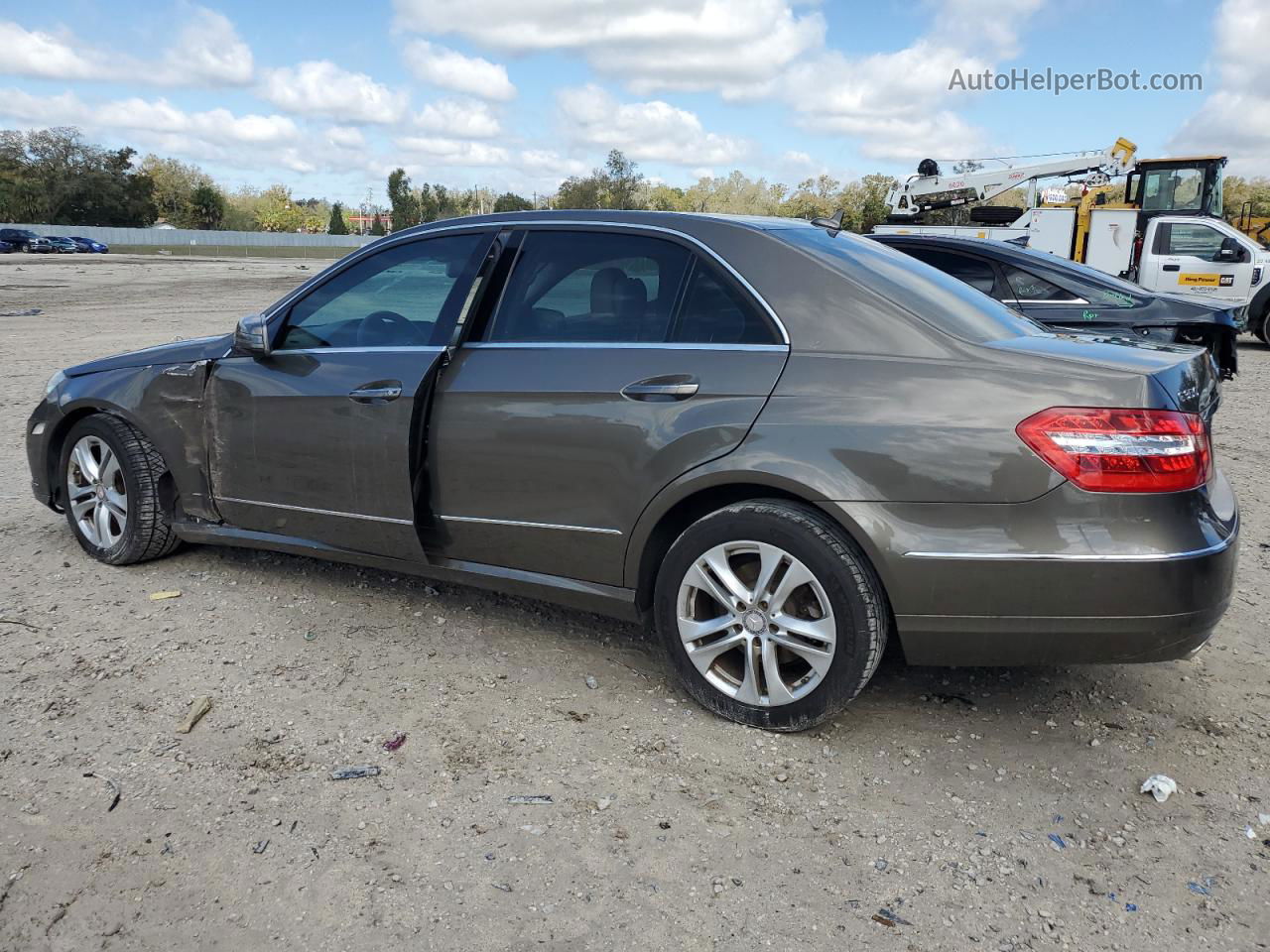 2010 Mercedes-benz E 350 Желто-коричневый vin: WDDHF5GB9AA177184