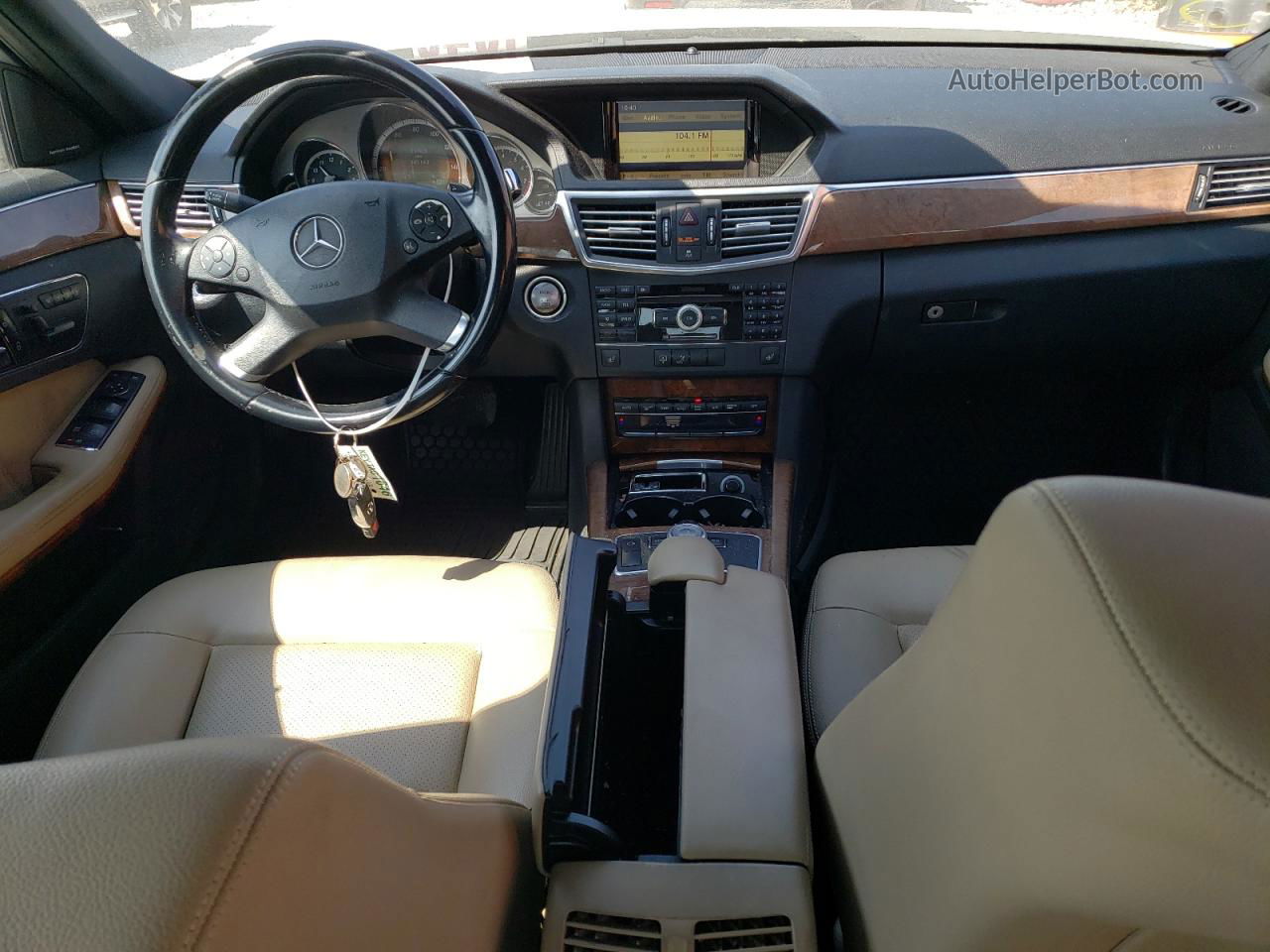 2010 Mercedes-benz E 350 Белый vin: WDDHF5GBXAA172530