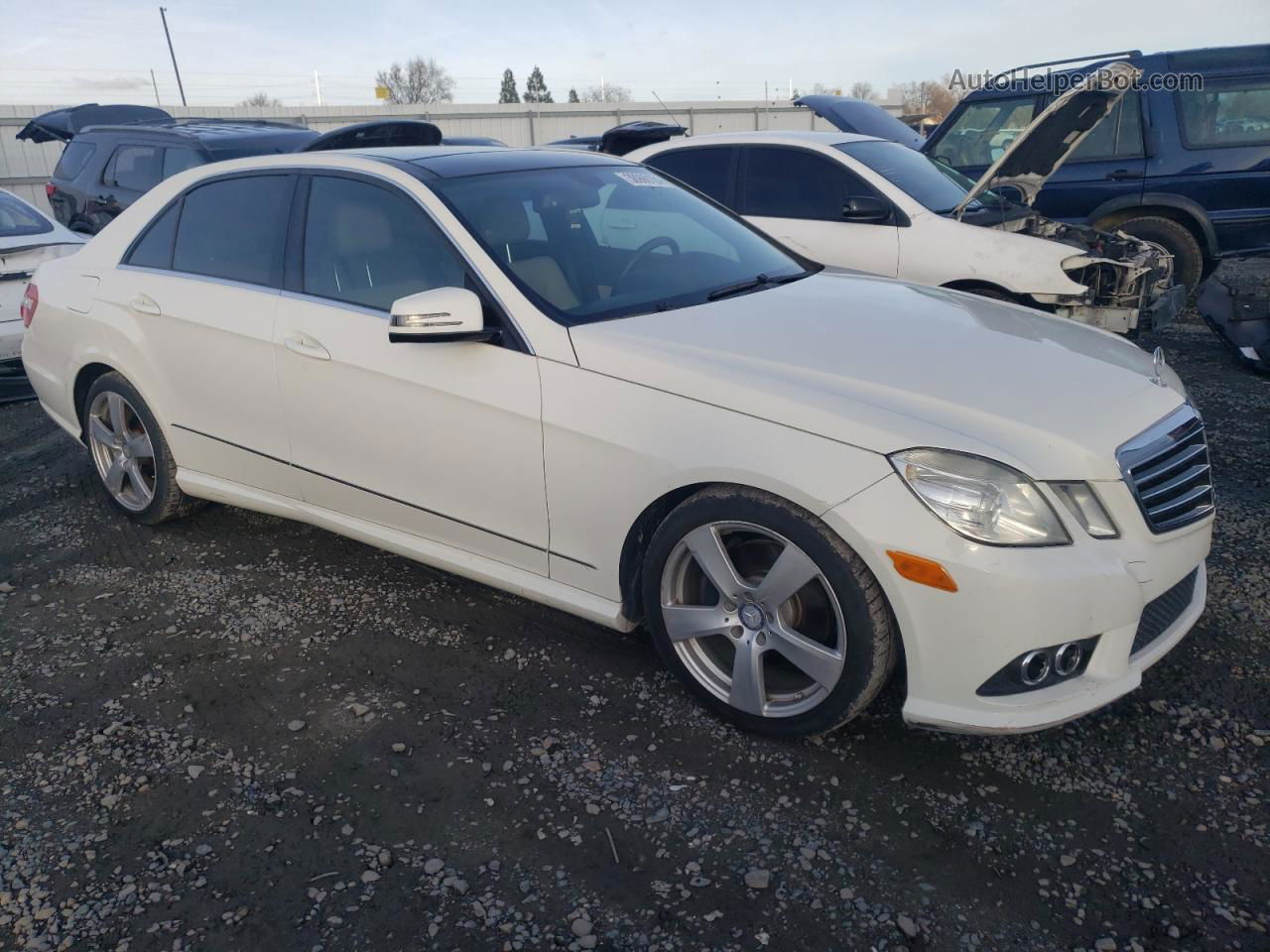 2010 Mercedes-benz E 350 White vin: WDDHF5GBXAA239286